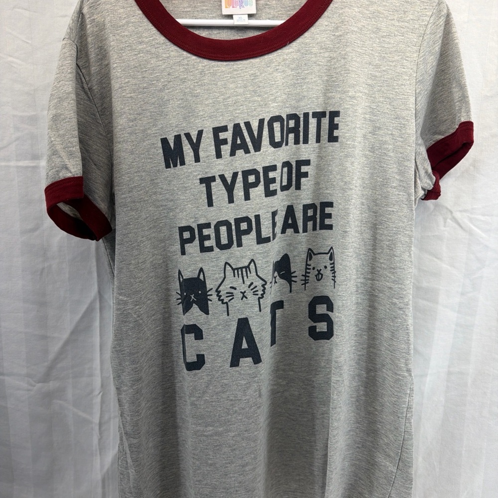 LuLaRoe Gray and Red Cat Graphic‎ T-Shirt